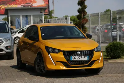 Peugeot 208, letnik 2022 – slika 2